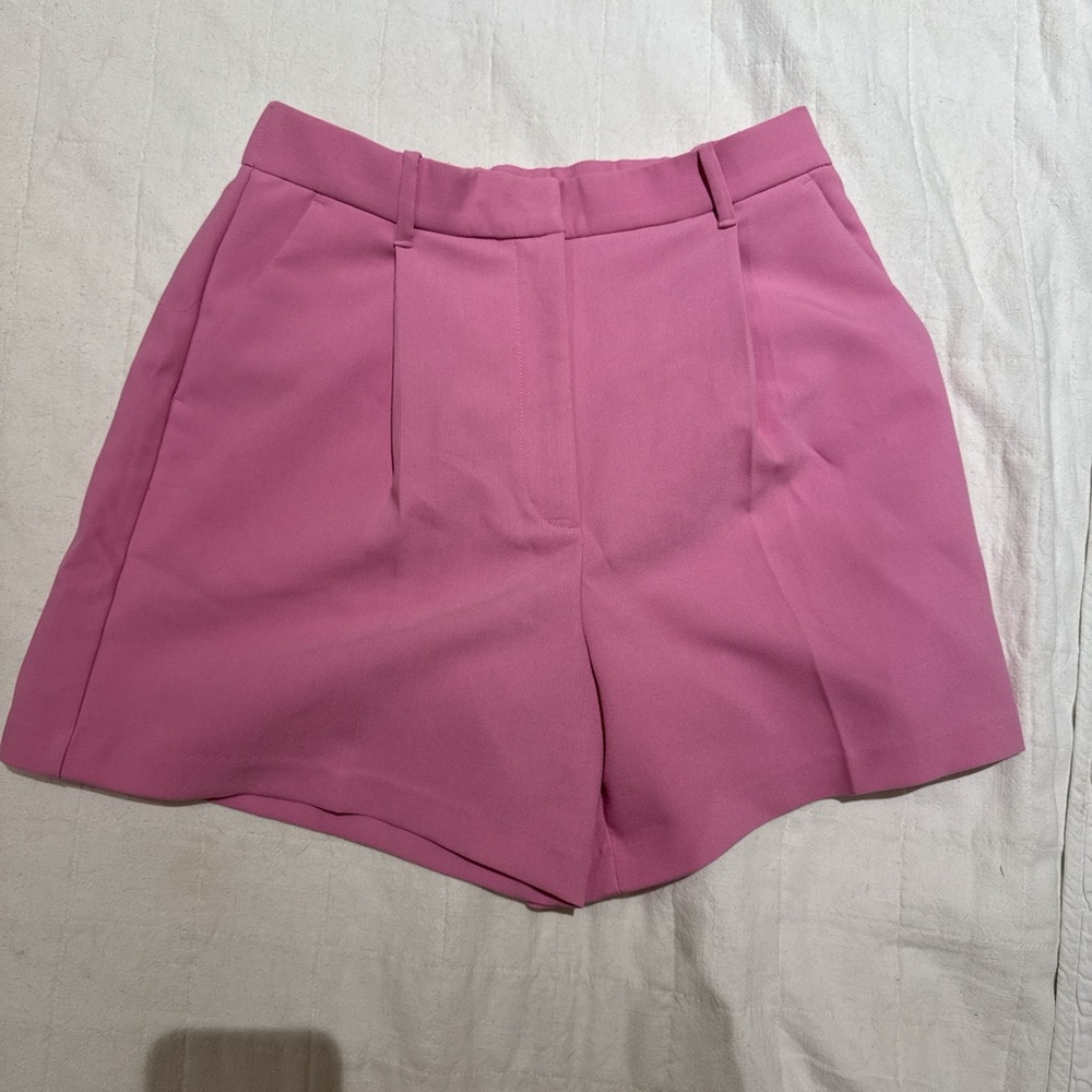 Abercrombie & Fitch Pink High-Waist Pleated Shorts